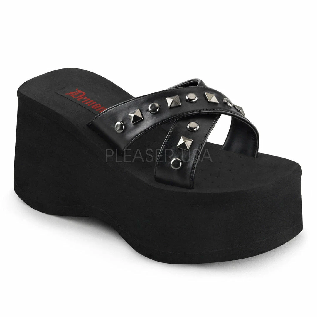Heels DEMONIA Funn-29 Goth Punk Studded Straps Slides Slip On Thongs Platform Sandals